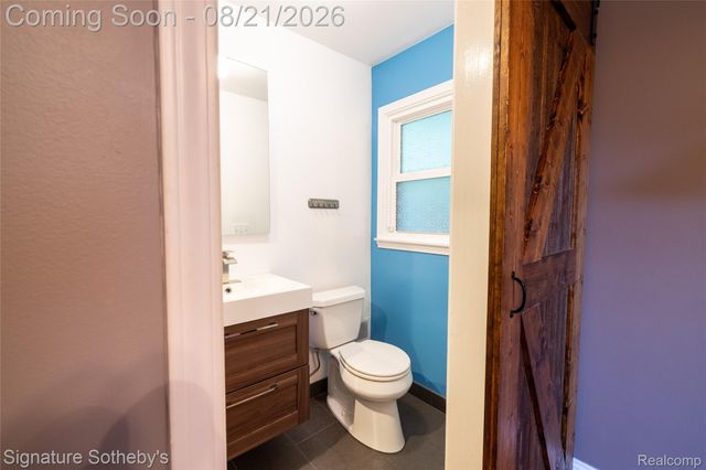 818 N Main Street, Milford Village, MI 48381