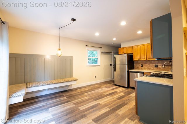 818 N Main Street, Milford Village, MI 48381
