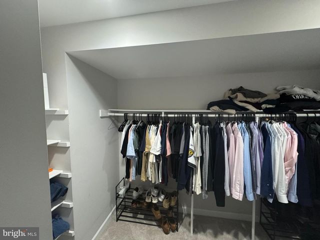 5985 VALERIAN, North Bethesda, MD 20852