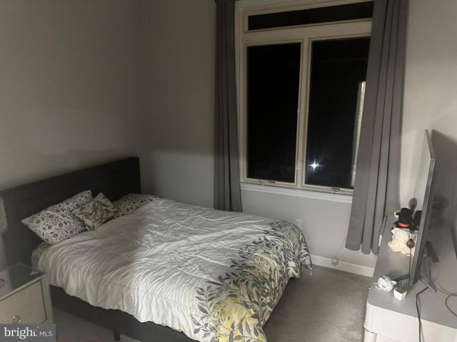 5985 VALERIAN, North Bethesda, MD 20852