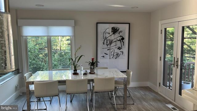 5985 VALERIAN, North Bethesda, MD 20852