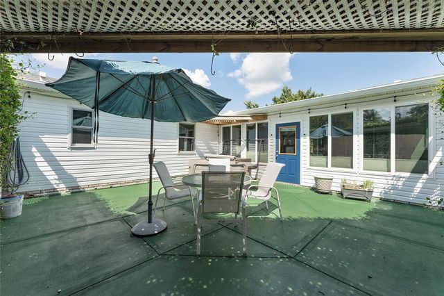 1401 W SCHWARTZ BOULEVARD, Lady Lake, FL 32159