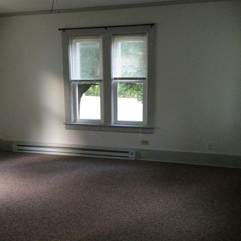 820 Western Avenue, Brattleboro, VT 05301