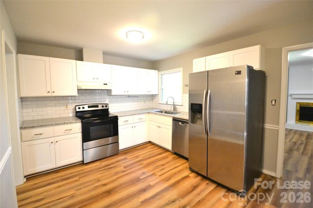 1422 Thermal Road, Charlotte, NC 28212