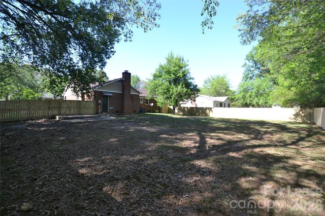 1422 Thermal Road, Charlotte, NC 28212