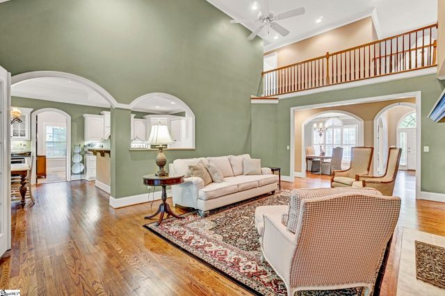 14 Wolf Run Drive, Simpsonville, SC 29681