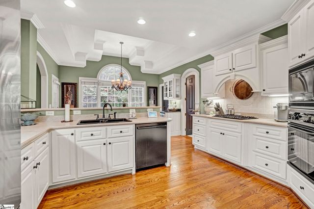 14 Wolf Run Drive, Simpsonville, SC 29681