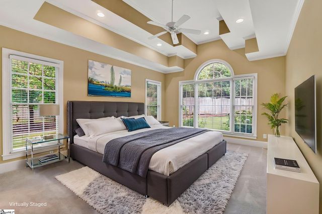 14 Wolf Run Drive, Simpsonville, SC 29681