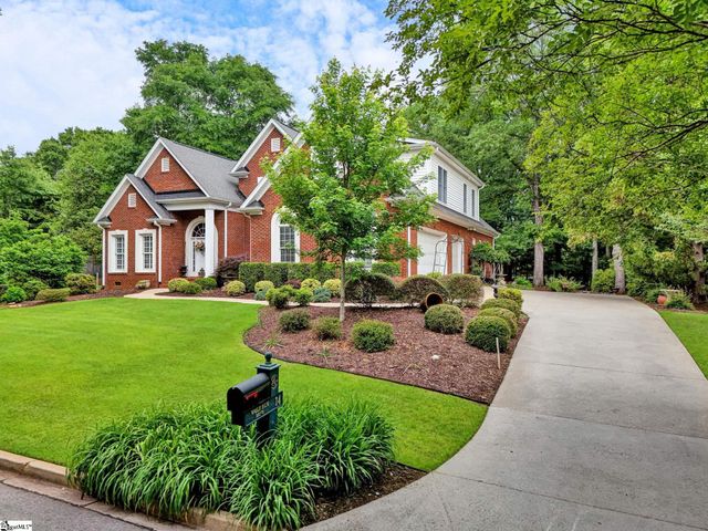 14 Wolf Run Drive, Simpsonville, SC 29681