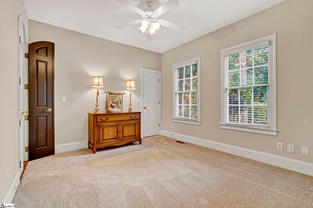 14 Wolf Run Drive, Simpsonville, SC 29681