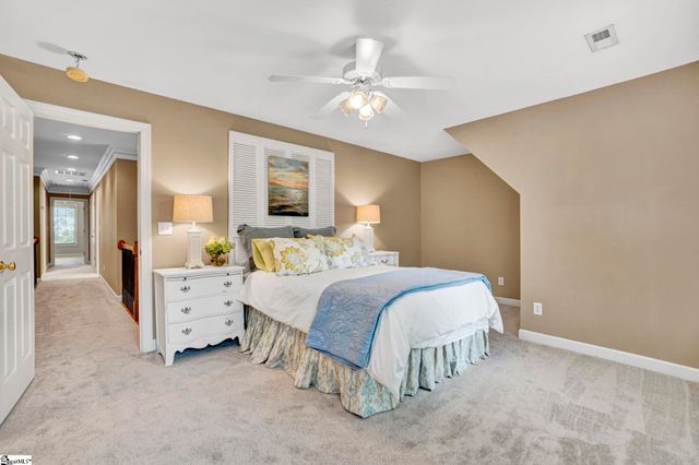 14 Wolf Run Drive, Simpsonville, SC 29681