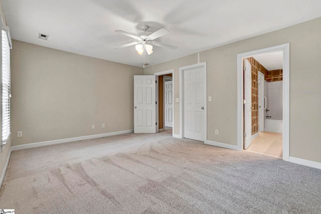 14 Wolf Run Drive, Simpsonville, SC 29681
