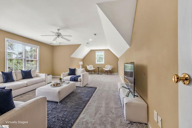14 Wolf Run Drive, Simpsonville, SC 29681