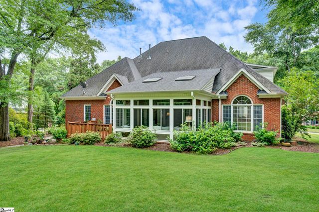 14 Wolf Run Drive, Simpsonville, SC 29681