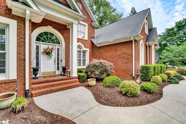 14 Wolf Run Drive, Simpsonville, SC 29681
