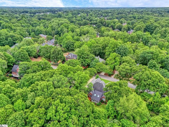 14 Wolf Run Drive, Simpsonville, SC 29681