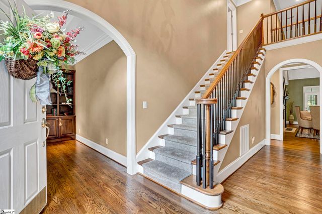 14 Wolf Run Drive, Simpsonville, SC 29681