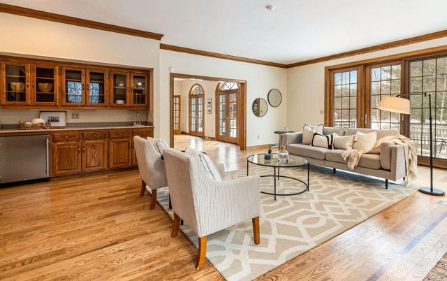 9500 N Valley Hill ROAD, Milwaukee, WI 53217