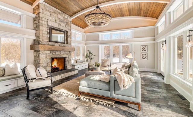 9500 N Valley Hill ROAD, Milwaukee, WI 53217