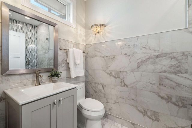 9500 N Valley Hill ROAD, Milwaukee, WI 53217