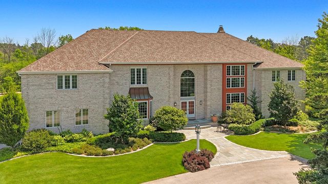 9500 N Valley Hill ROAD, Milwaukee, WI 53217