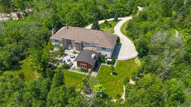 9500 N Valley Hill ROAD, Milwaukee, WI 53217