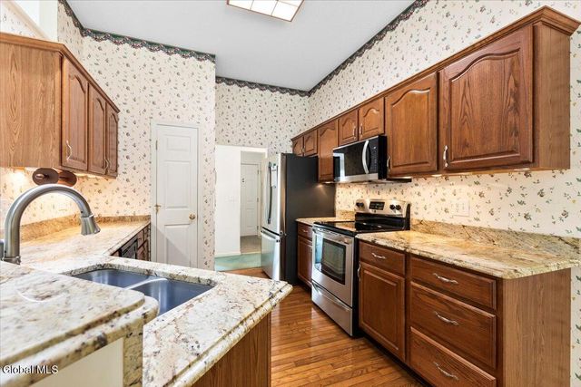 46 Sara-Jen Drive, Queensbury, NY 12804