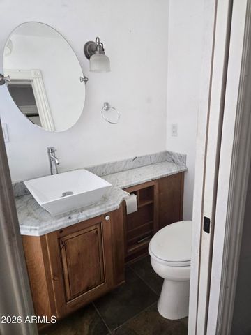 1406 E Earll Drive, Phoenix, AZ 85014