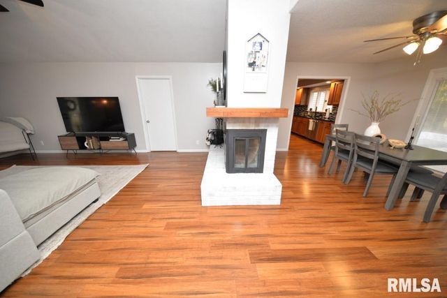 811 BUFFALO Lane, Mt Vernon, IL 62864