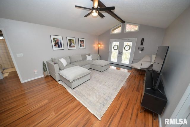 811 BUFFALO Lane, Mt Vernon, IL 62864