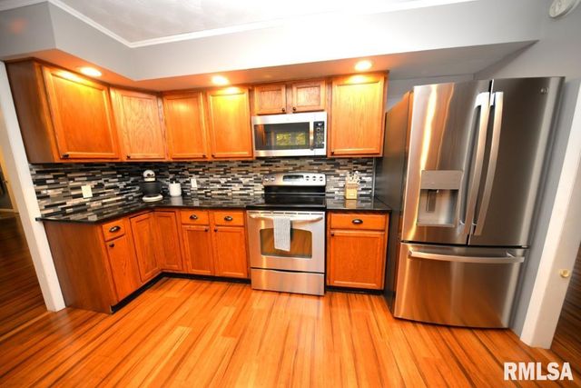 811 BUFFALO Lane, Mt Vernon, IL 62864