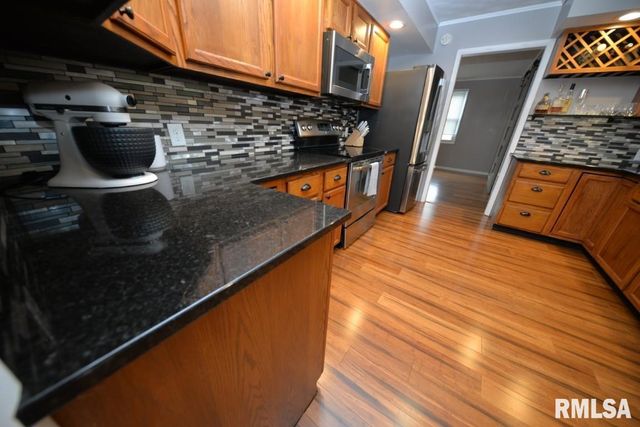 811 BUFFALO Lane, Mt Vernon, IL 62864