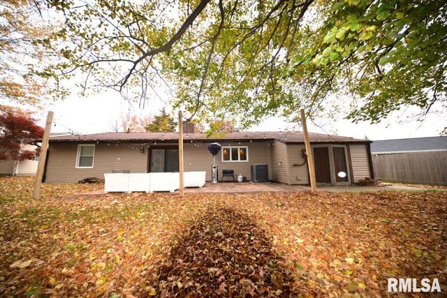 811 BUFFALO Lane, Mt Vernon, IL 62864