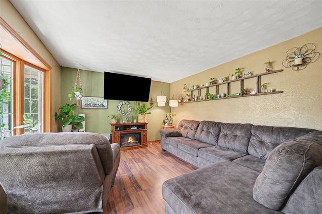 24064 Redfield Street, Edwardsburg, MI 49112
