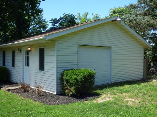 24064 Redfield Street, Edwardsburg, MI 49112