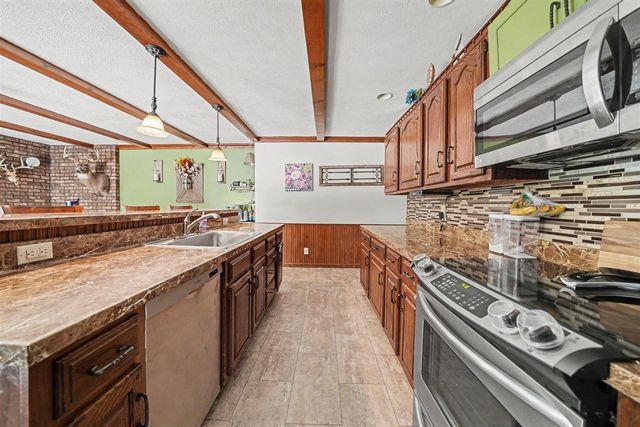 24064 Redfield Street, Edwardsburg, MI 49112