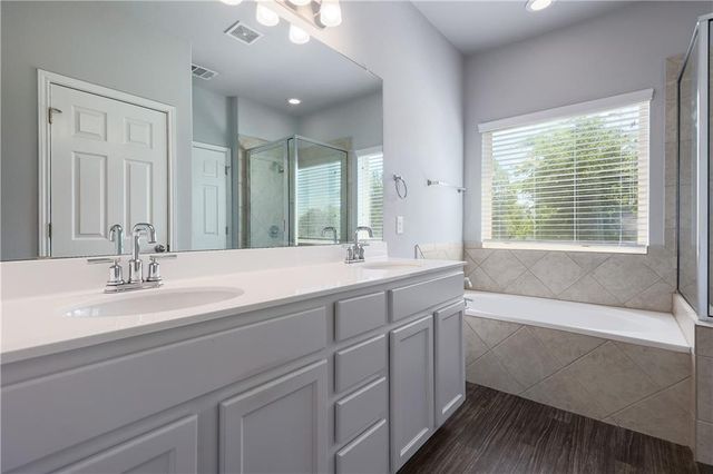 444 Red Matador LN, Leander, TX 78641