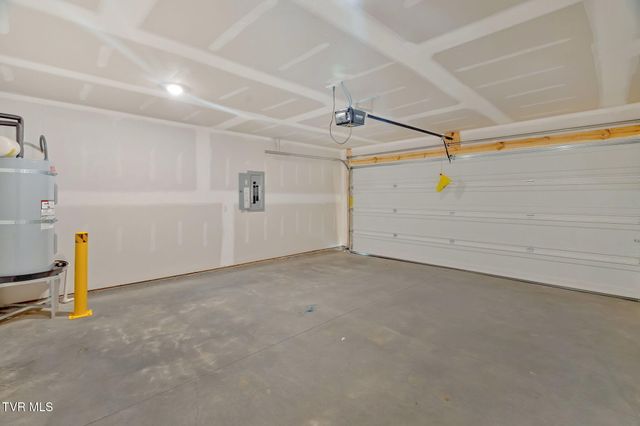 316 Chimney View Loop, Blountville, TN 37617