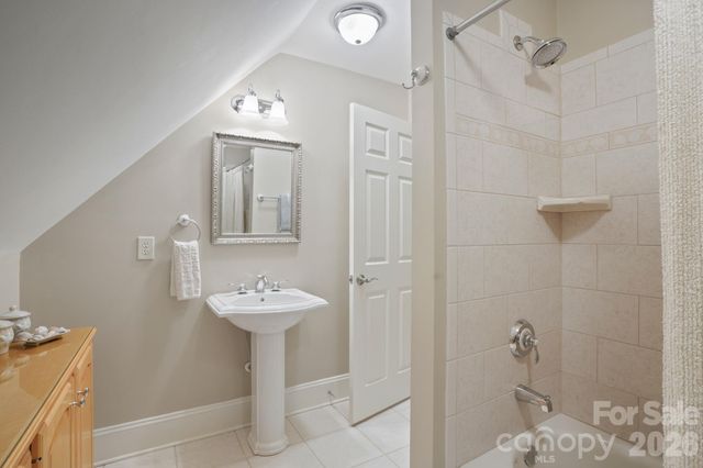 4325 Artesian Cove Court, Denver, NC 28037