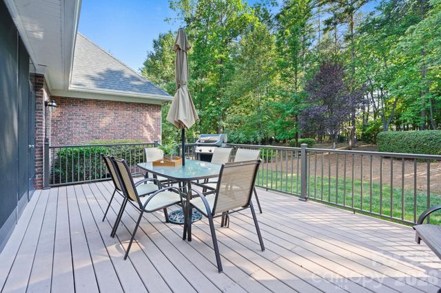 4325 Artesian Cove Court, Denver, NC 28037