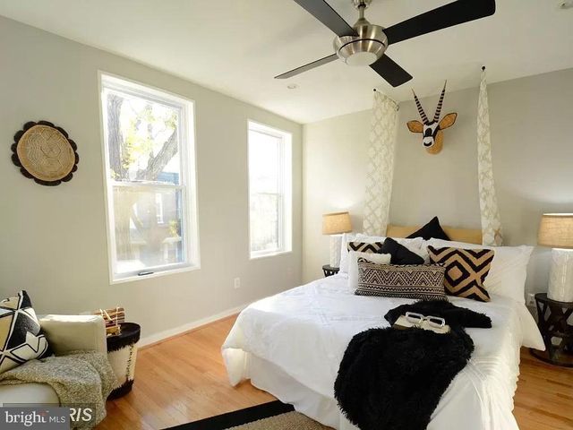 624 14TH PL NE, Washington, DC 20002