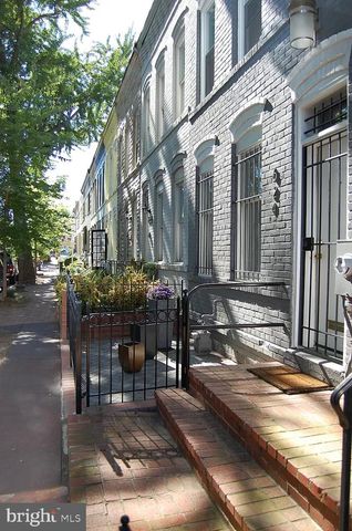 624 14TH PL NE, Washington, DC 20002