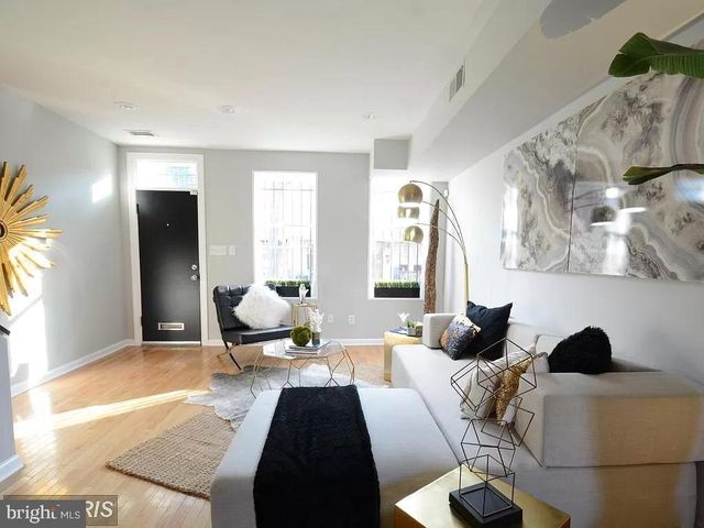 624 14TH PL NE, Washington, DC 20002