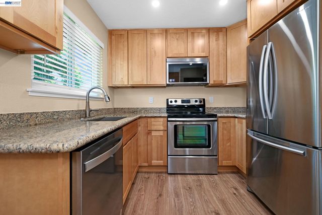 1202 Spring Valley Cmn, Livermore, CA 94551