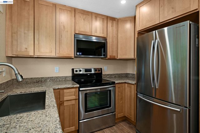 1202 Spring Valley Cmn, Livermore, CA 94551