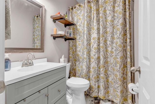 12156 LONGLEAF OAK TRL, Arlington, TN 38002