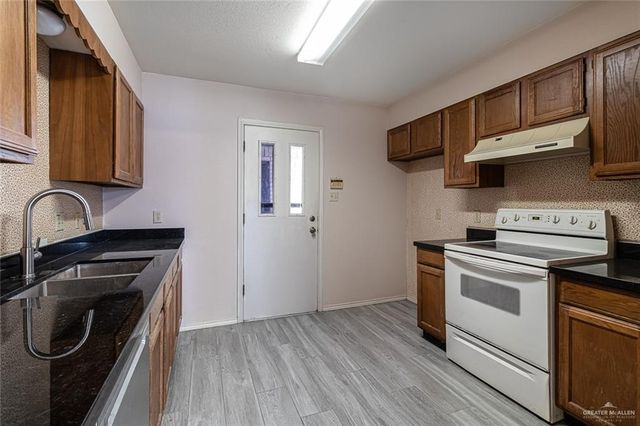 2704 Ashley Court, Pharr, TX 78577