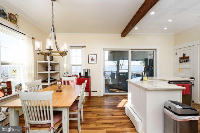 50 DELAWARE AVE, Penns Grove, NJ 08069