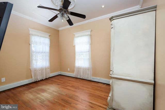 50 DELAWARE AVE, Penns Grove, NJ 08069