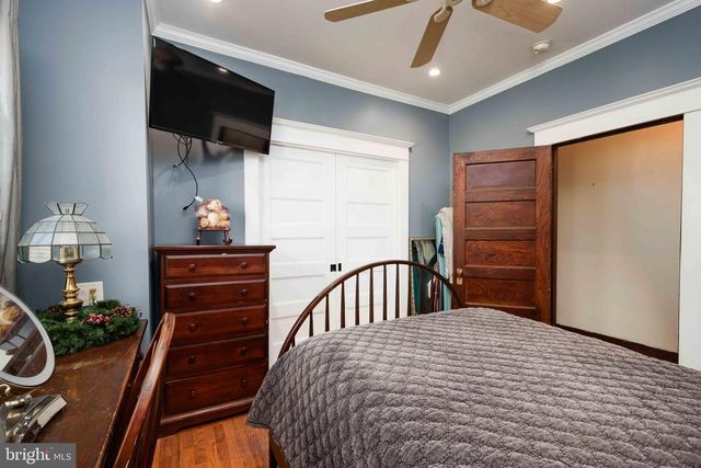 50 DELAWARE AVE, Penns Grove, NJ 08069